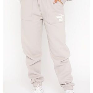 White Fox - Offstage Sweatpant NWT 🤎🤍🤎